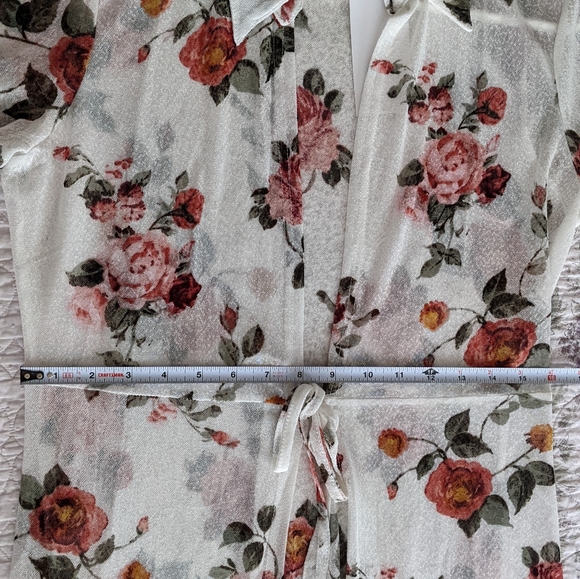 🔴SOLD🔴Vintage Chiffon Poet Sleeve Dressing Gown Size M - Picture 11 of 15